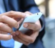 Stock-Smartphone-close-blue